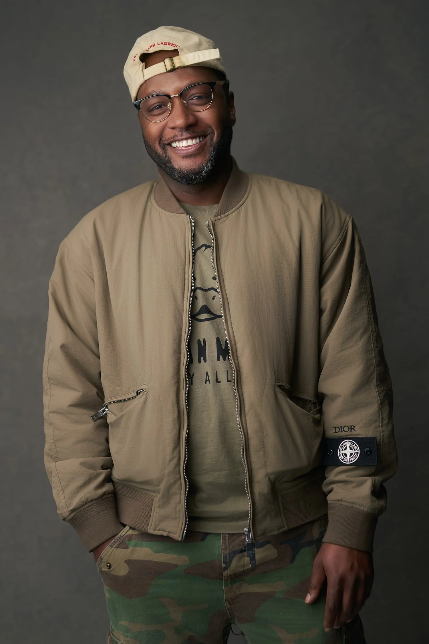 Relaxed body posture example in headshot