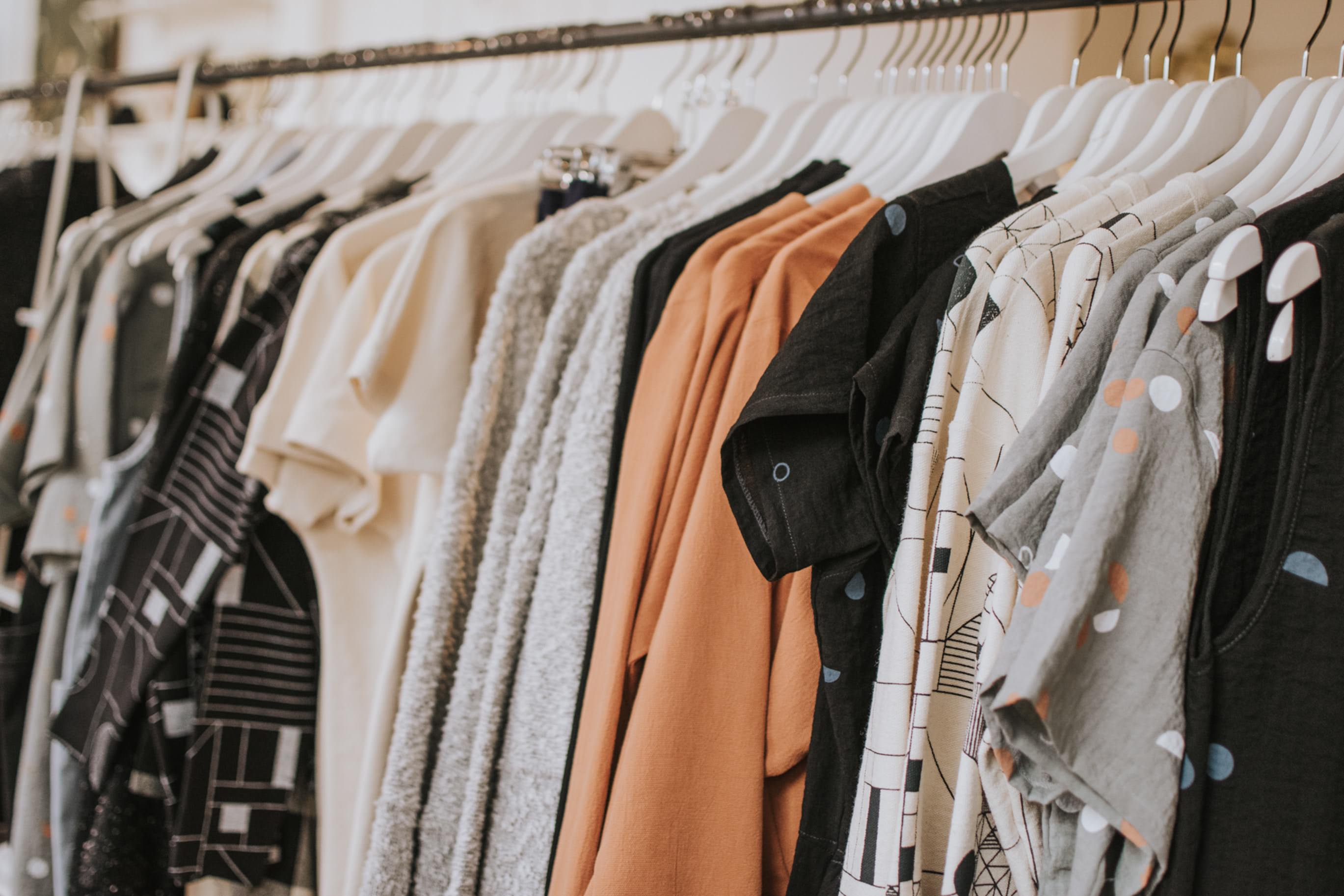 What to Wear to Your Headshot Session: A Complete Guide